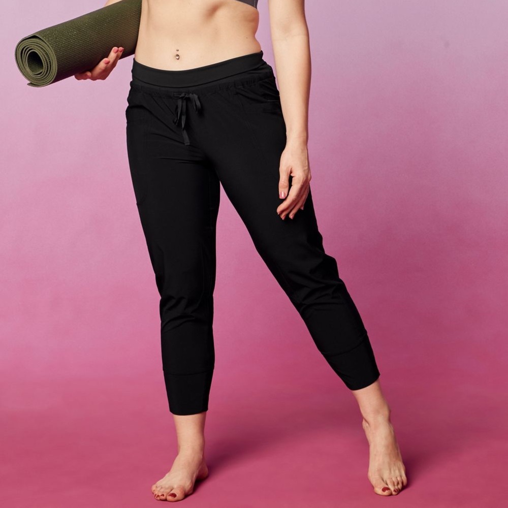 NWT!! Fabletics Maj Stretch Woven Pant